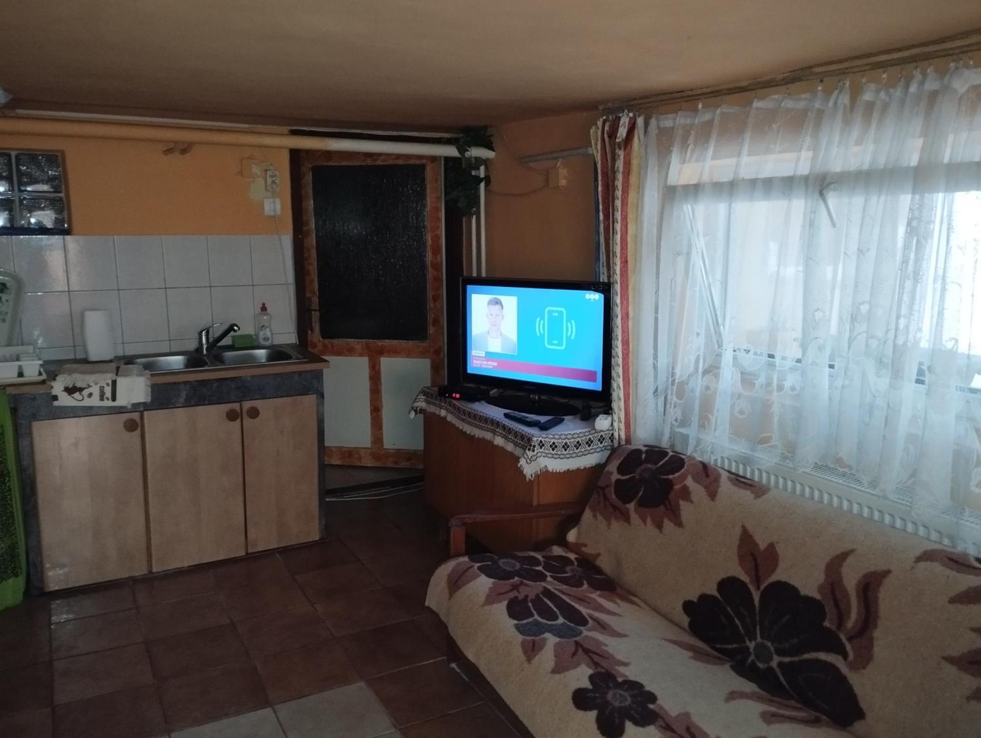 Toth Apartman Telkibánya Exterior foto